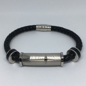 Men’s Genuine Leather Christian Cross Bracelet.